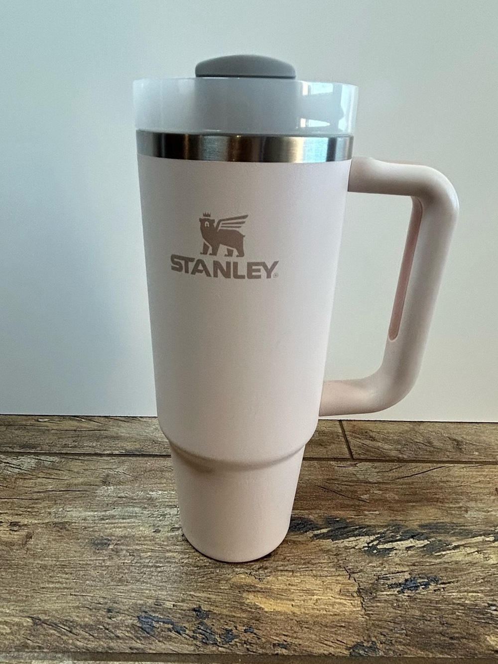 Stanley Quencher H2.0 FlowState Tumbler 40oz Light Pink Pastel Aesthetic